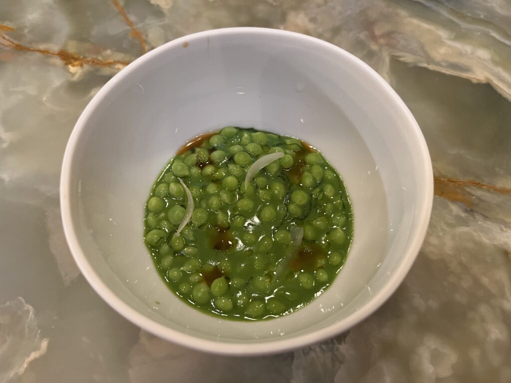 Les petits pois à la française (2023 – Touraine Le Clocher « Chenin » Domaine Bonnigal-Bodet)